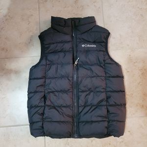 Size 8 Colombia puffer vest